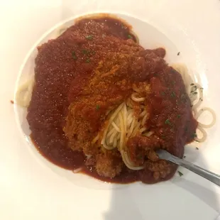 Spaghetti and meat sauce