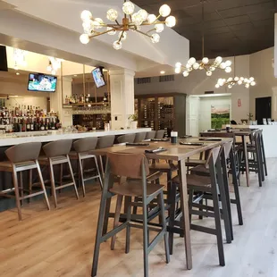 ramen and noodles, interior