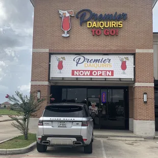 Outside the quenching Premier Daiquiris