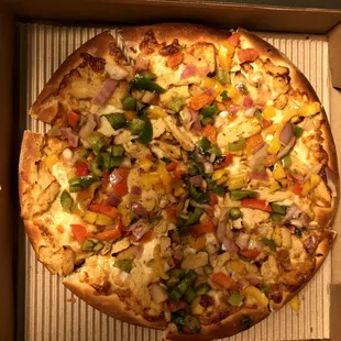Medium chipotle chicken pizza