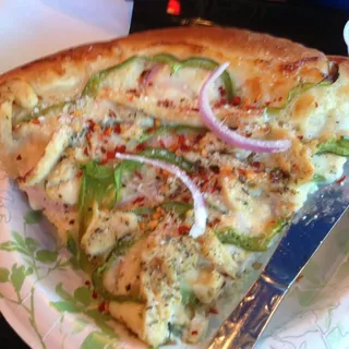 14. Creamy Garlic Chicken Pizza