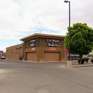 View from Tierra Este and Montana.