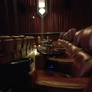 Spacious rows of electric reclining seats