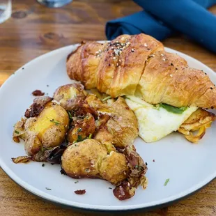 Everything Croissant Sammie