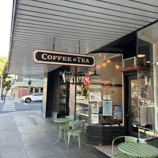 the outside of a coffee shop