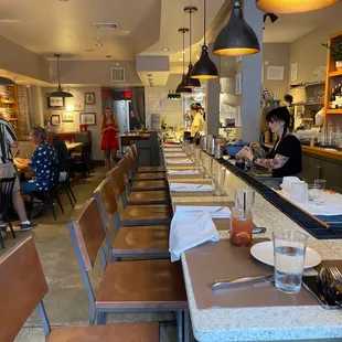 sushi and sashimi, interior