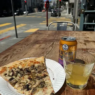 Mushroom pizza slice