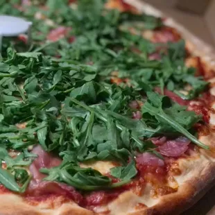 Prosciutto &amp; Arugula Pizza