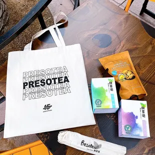 Gift bag on soft opening event for influencers | IG: happyfoodieoc