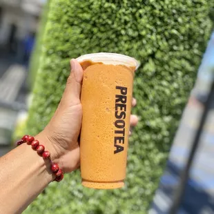 Thai Tea Slush. Expensive 4/10. No bueno. Watery. I just take good photos lol