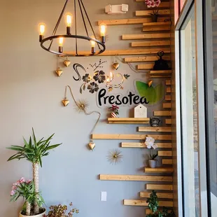 12/18/21. So cute and insta-worthy.