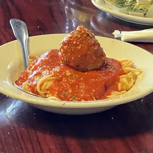 pasta dish, pasta, food