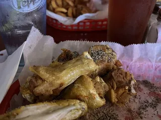 Sportscasters Bar & Grill