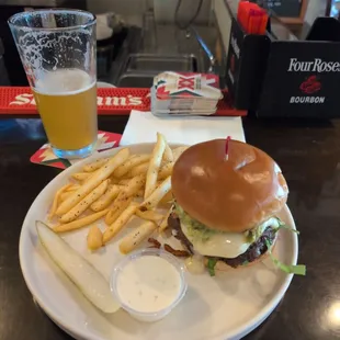 Avocado smash burger
