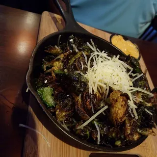 Crispy Brussel Sprouts Plate