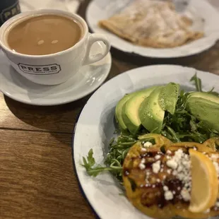 Drip coffee w Avocado Toast