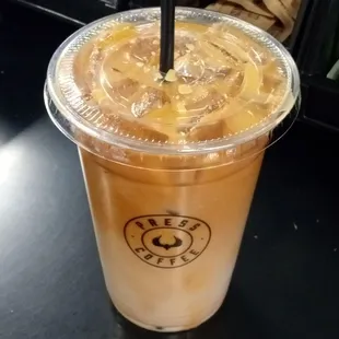 Iced vanilla latte