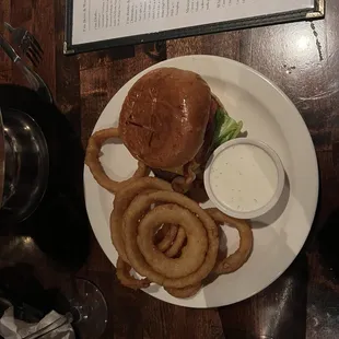 The Cheeseburger with onion rings