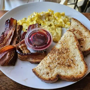 Mammoth row breakfast