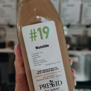 #19 NUTSLIDE. This was SO GOOD. FILTERED H2O ALMOND HAZELNUT DATE MAPLE SYRUP CACAO POWDER LAVA SALT