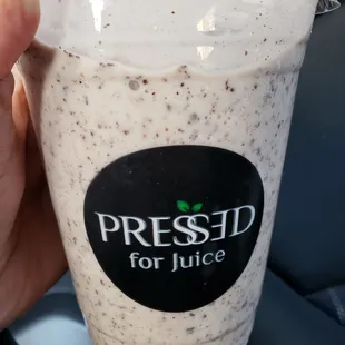 Cookies n' Creme shake
