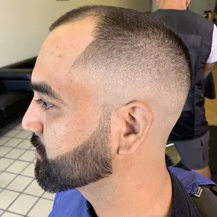 Men's haircut. No enhancements used