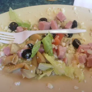 Disappointed on all counts! Pizza bad...salad terrible. Bummer. Nice lady who works here!