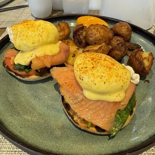 Salmon Benedict