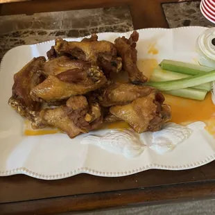 10 buffalo wings