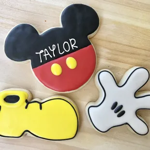 Who doesn't love Mickey Mouse?!?