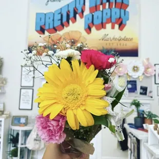 Create your own flower bouquet! So cute