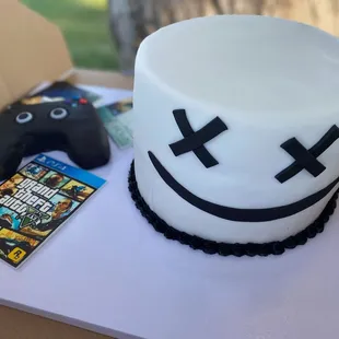 Marshmallow vanilla cake