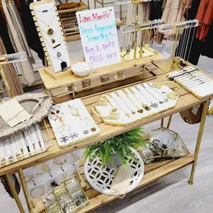 Design your dream jewelry!  Charms, bracelets &amp; more at Pretty Pickie Boutique's DIY bar.