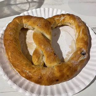 Chocolate chip pretzel