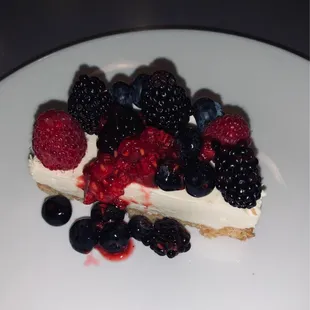 Cheese cake with berries