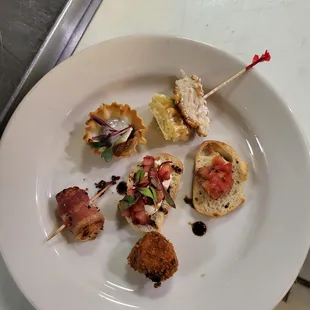 The bacon wrapped scallops was delicious the macaroni cheese ball was to die for The chicken and waffles  Melted like butter in my mouth