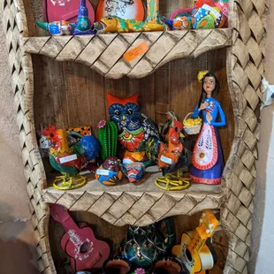 Southwestern figurines