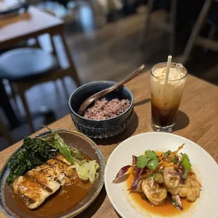 Fish, purple rice, prawns &amp; regular Thai iced tea
