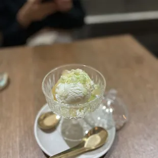 Coconut icecream