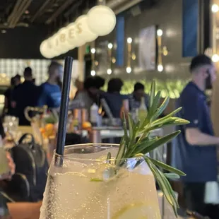 Thames Spritzer