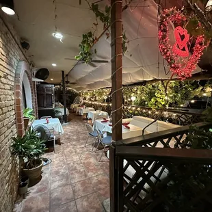 Lovely patio, perfect for date night