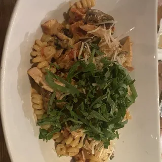 Rotini Con Pollo