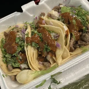 Tacos de carne asada