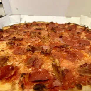 Large meat pizza