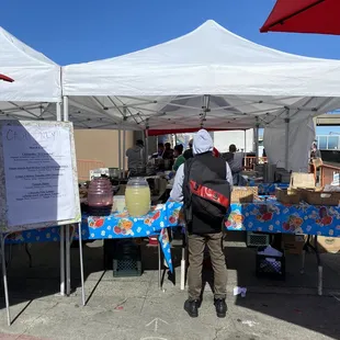 Another pic of what the stand looks like :)