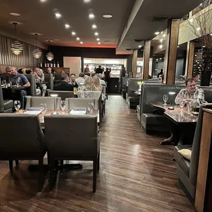 sushi and sashimi, interior