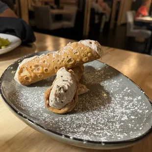 Cannolis - bigger than they look in this photo