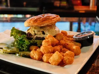 Driftwood Bar & Grill