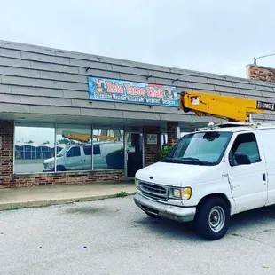 We offer affordable signage for all business. Quote your today.