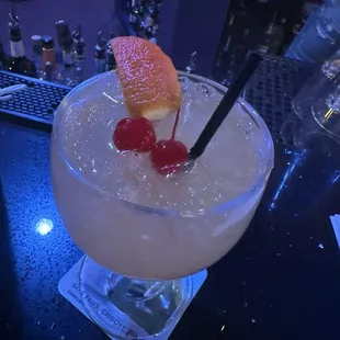 dessert, drink